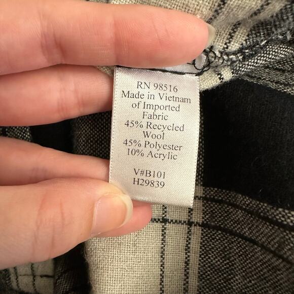 Coldwater Creek Plaid Wool Blend Jacket Women’s L Black White Button‎ Front - Picture 10 of 10